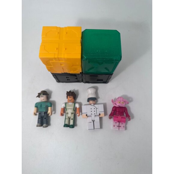 Roblox Mystery Figures Set Of 4 Storage Blocks Action Gaming Toys - Picture 2 of 5